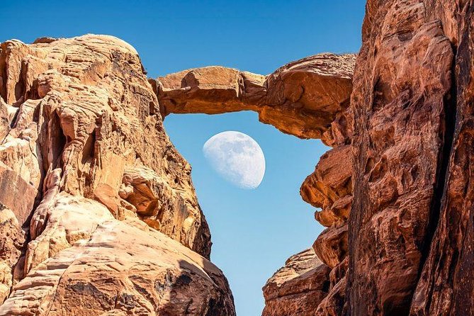 Full-Day Jeep Safari "Wadi Rum Highlights!" w/ Bedouin Lunch - Lunch in a cave and Bedouin mint tea