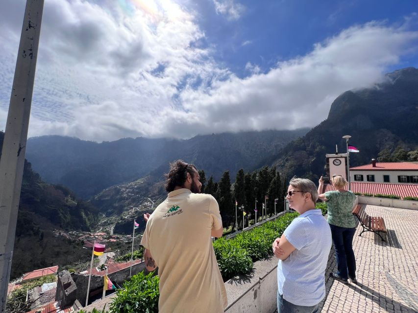 Funchal: Nuns Valley, Safari Tour, & Viewpoints with Sunset - The guides are a major part of the experience