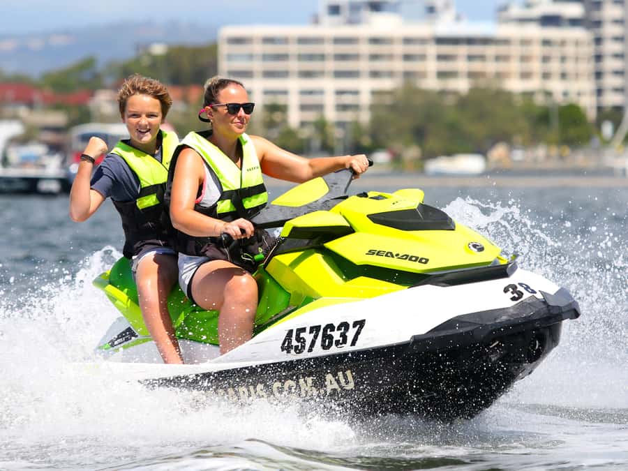 Gold Coast:Full Speed 30-Minute Jet Ski Safari-No Slow Zones - Why the Gold Coast setting works so well