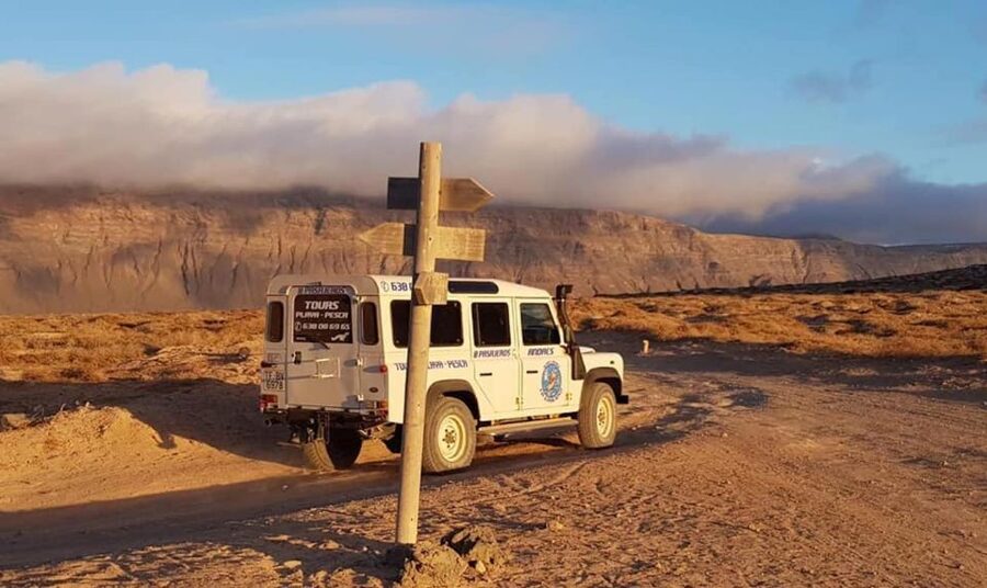 Graciosa Island: Jeep Safari Playa De las Conchas - Why a Jeep is useful on La Graciosa