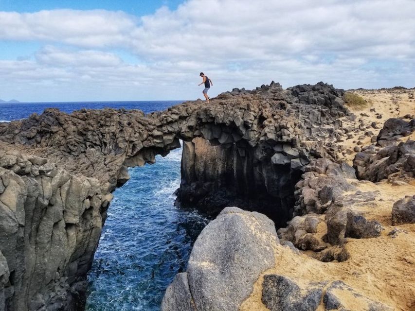 Graciosa Island: Jeep Safari Playa De las Conchas - Pedro Barba, a quiet second settlement
