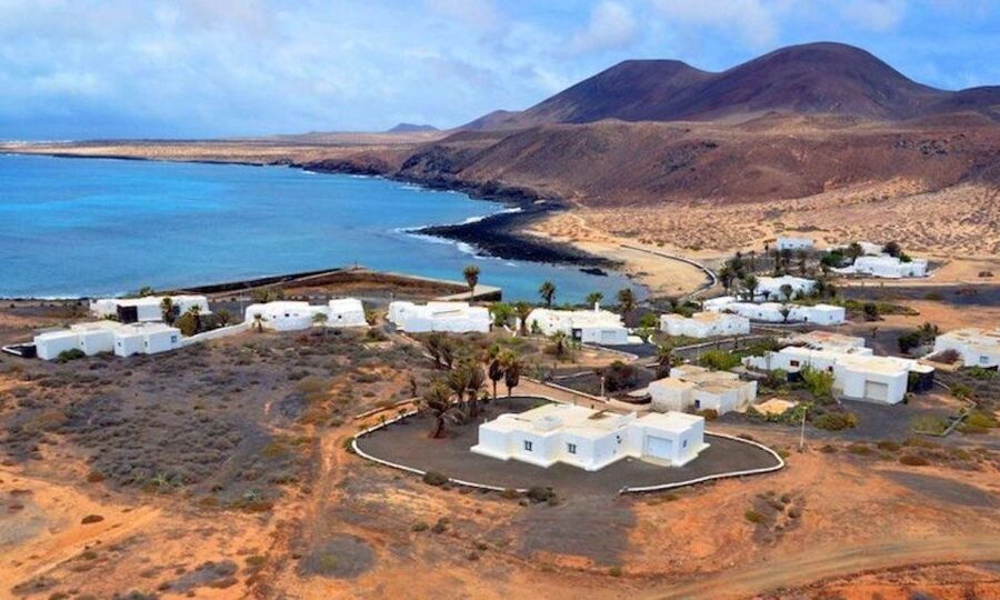 Graciosa Island: Jeep Safari Playa De las Conchas - Los Arcos de Los Caletones and the island’s volcanic edge
