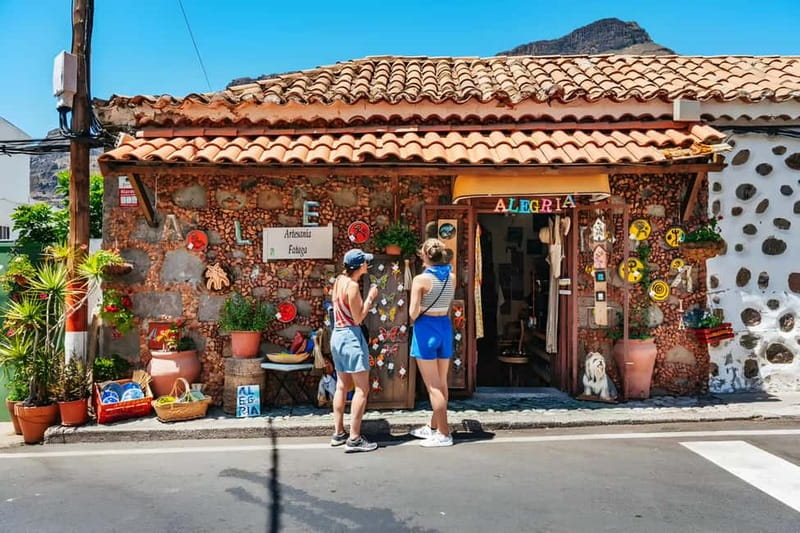 Gran Canaria: Premium Safari 4x4 Tour with Local Guide - Chira Reservoir and the first mountain roads