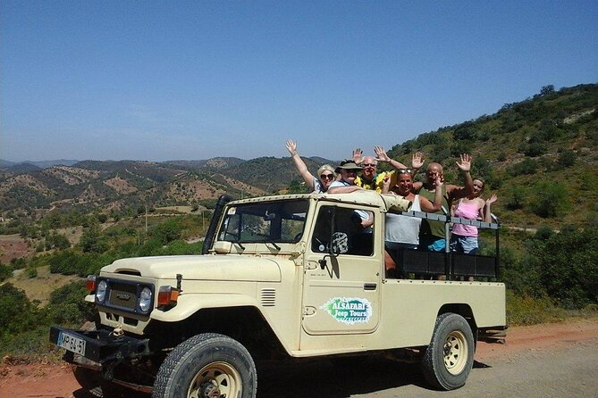 Half Day Safari Tour with Wine Tasting - What the guides add to the ride