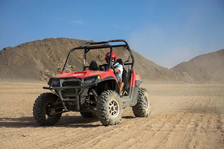 Hurghada: Sunset Desert Safari by Dune Buggy - What the optional dinner and show add