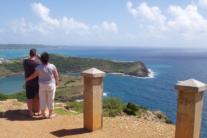 Island Safari Discovery - Horford Hill and the view toward Falmouth Port
