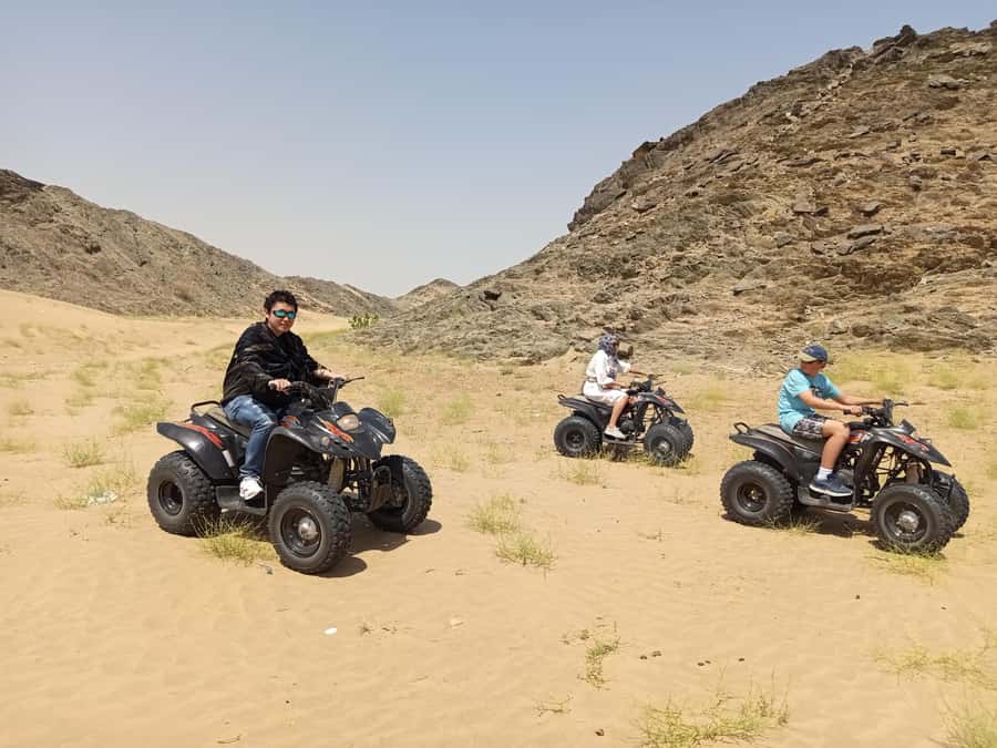 Jeddah Desert Safari: Quad Biking, Camel Farm & Sunset Views - Tea, photos, and the return drive