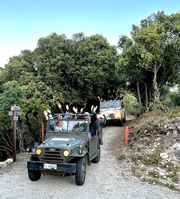 Jeep safari in the Aspromonte National Park - The 75-minute walk to Laghetto Zomaro