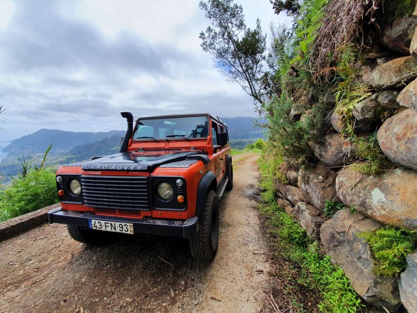Jeep Tour Santana to East-Side - Pico do Arieiro: cool air and open mountain views