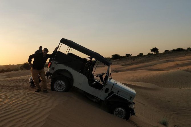 Jodhpur Camel Safari & Jeep Safari In Desert Jodhpur SR - A Camel Safari With a Family Welcome