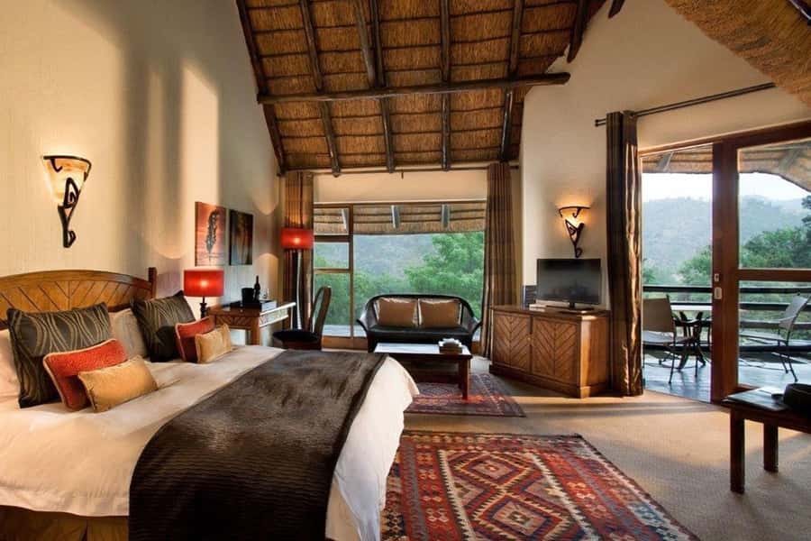 Johannesburg: 2-Day 4-Star Pilanesberg Safari - The afternoon drive and changing vehicle views