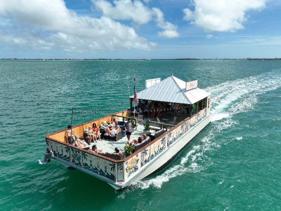 Key West: Sandbar Safari Tiki Cruise - The cruise through Key West’s surrounding waters