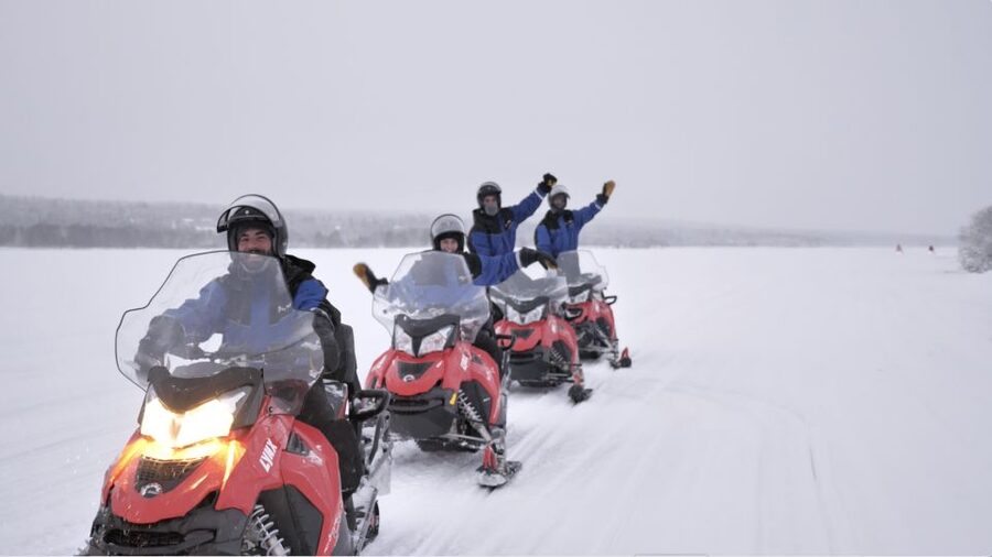 Levi: 3 Hour Snowmobile Safari Around Levi with Coffee Break - Meeting point and practical timing