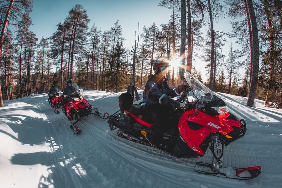 Levi: Easy Snowmobile Safari into the Nature - Who will enjoy this Levi safari most?