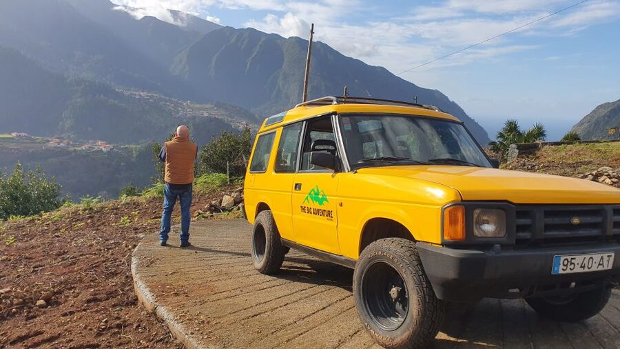 Madeira: Wine Tasting Guided Tour, Jeep Safari, & Viewpoints - The rough climb toward São Vicente