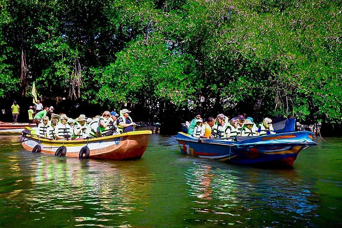 Madu River Boat Safari Balapitiya - Boarding the motorboat near Bentota