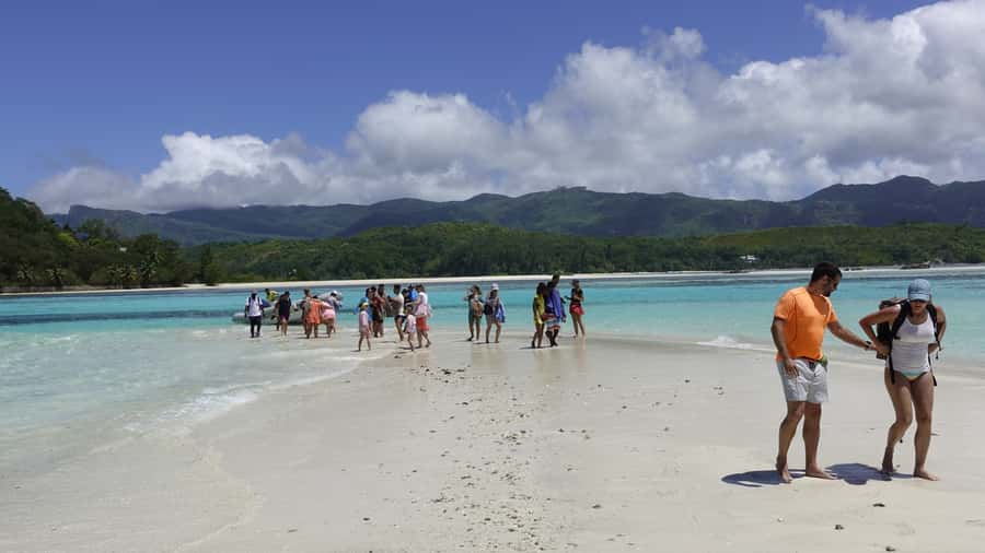 Mahe: St.Anne Marine National Park Reef Safari with Lunch - Snorkeling in St. Anne Marine National Park