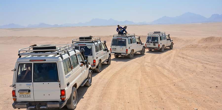 Makadi Bay: Jeep Safari Adventure with Bedouin guide - Returning under the stars