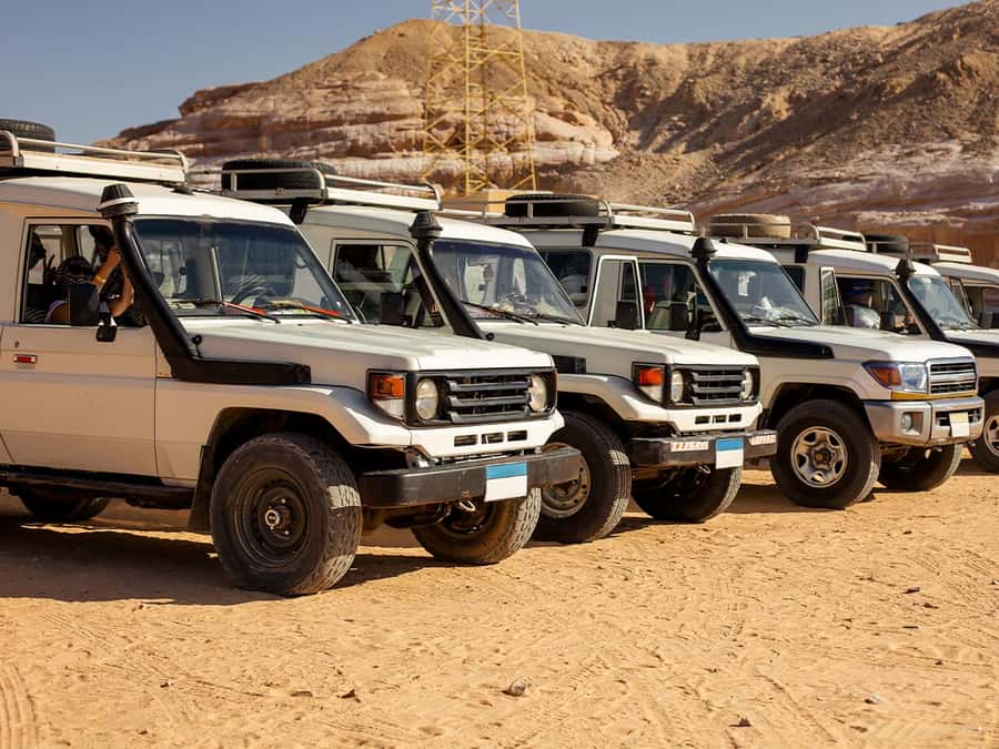Makadi Bay: Jeep Safari Adventure with Bedouin guide - Sand dunes, mirages, and the desert ride