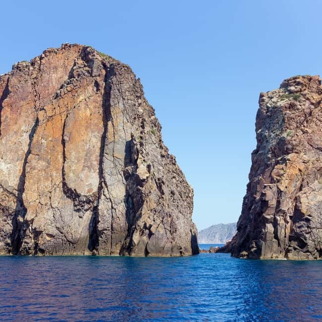 Milos Jeep Safari: Sunset, Off-Road & Hidden Hilltop Gems - Off-Road Milos and the Road to Thiorichia