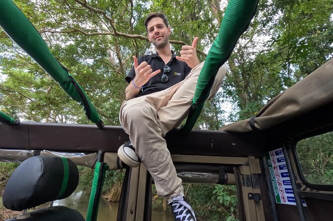 Minneriya National Park halfday Safari - Food, water, and the small extras