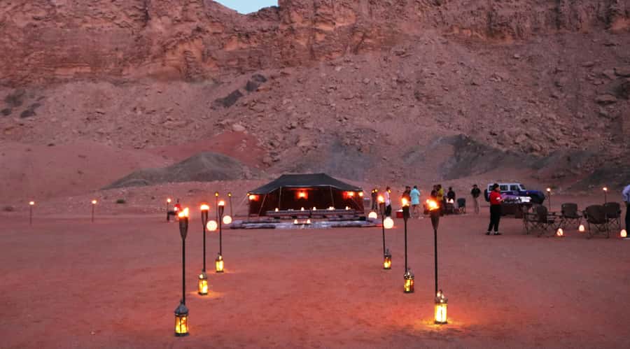 Mleiha Desert Safari with Sandboarding, Stargazing & Dinner - Stargazing with a guide