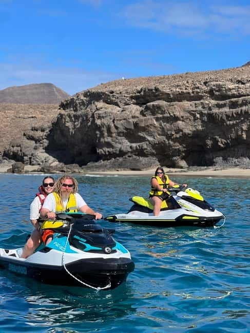 Morro Jable: Guided Jet Ski Safari (without license) - Meeting at Morro Jable Lighthouse