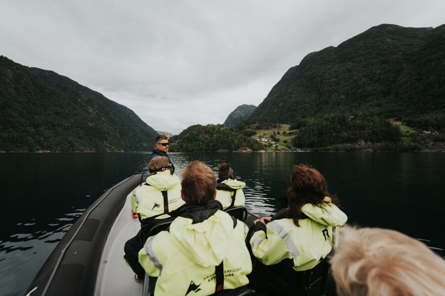 Øystese: Hardangerfjord RIB safari to the Fyksesund branch - How the one-hour schedule works