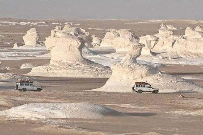 Private 2 Days Jeep Safari to White Desert and Bahariya Oasis - Old White Desert and New White Desert