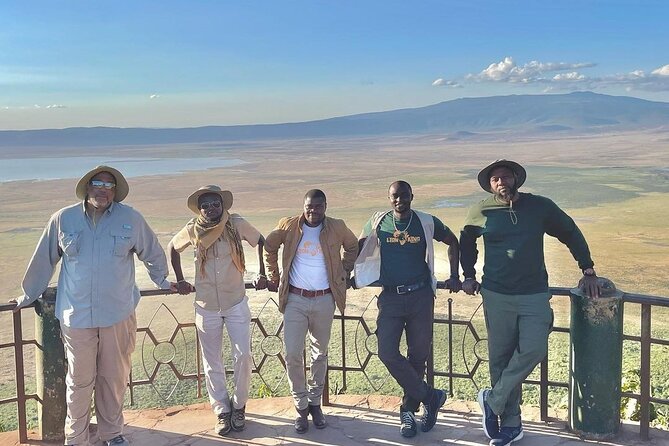 Private 6-Day Tarangire Manyara Crater and Serengeti with Mid-Range Lodges - Why the private guide matters