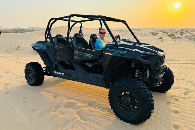 Private Desert Safari With BBQ Buffet Dinner And Live Shows - How the guides can change your day