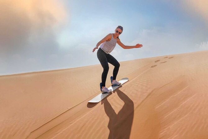 Private Premium Desert Safari 4x4 Vehicle with BBQ Dinner - DUBAI - Sunset photographs and sandboarding