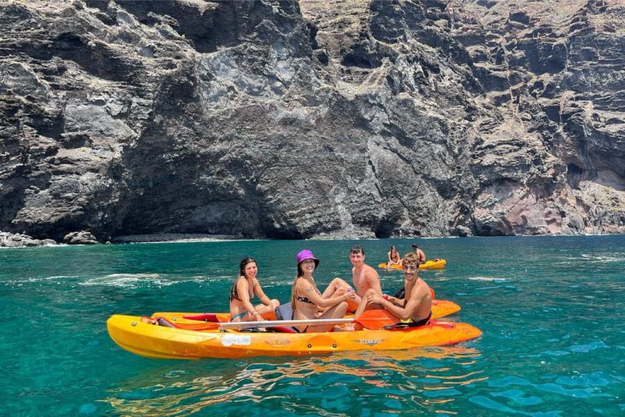 Punta de Teno: Kayak Safari overlooking Los Gigantes Cliffs - Why Punta de Teno makes a fine kayak setting