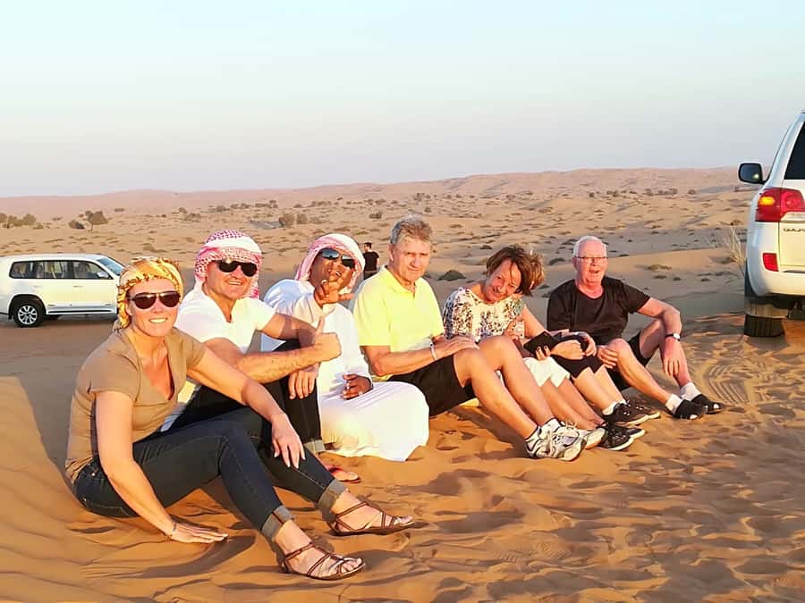Ras Al Khaimah: Half-Day Desert Safari with Dinner - Tannourah, belly dancing, and fire performances