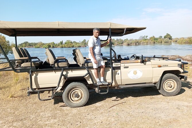 Rhino Game Drive - Timing, comfort, and what to bring