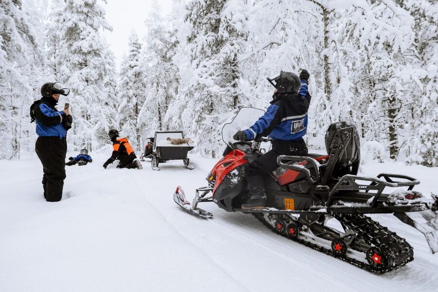 Rovaniemi: Easy Snowmobile Safari - A gentle first snowmobile ride near the Arctic Circle