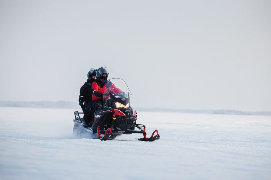 Rovaniemi: Ice Fishing & Snowmobile Safari Combo Day - Meeting in Rovaniemi or Santa Claus Village