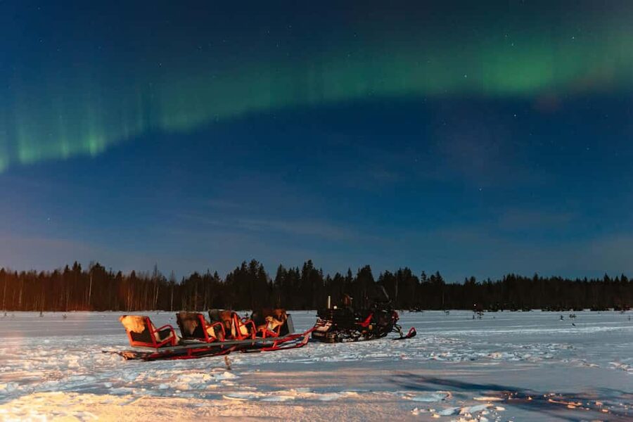 Rovaniemi: Northern Lights Family-Friendly Snowmobile Safari - A practical family route through snowy Rovaniemi