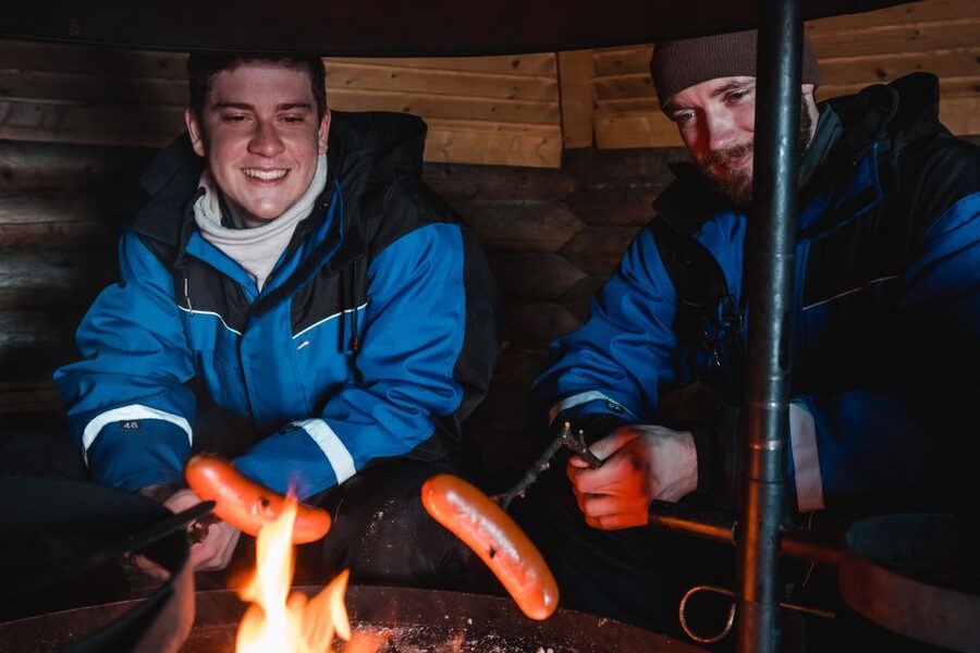 Rovaniemi: Snowmobile Safari & Campfire Evening Escape - One snowmobile, two adults, and a learning curve