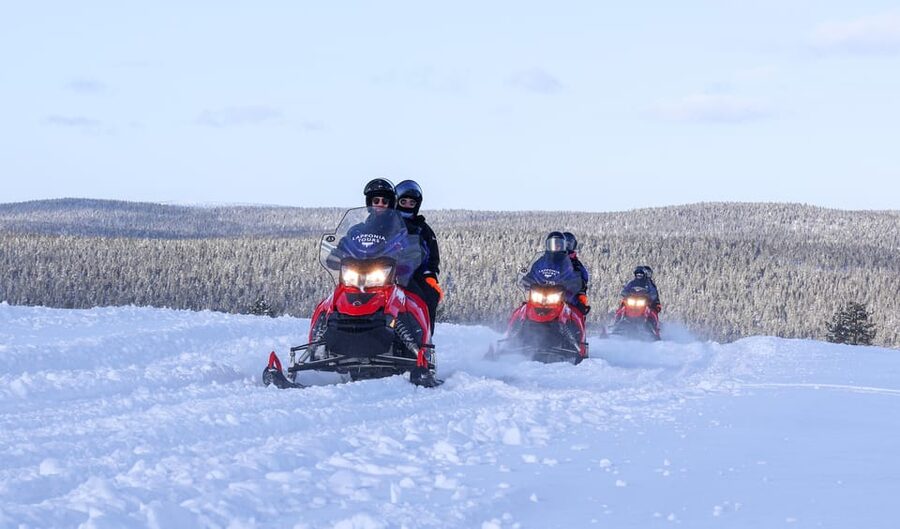 Saariselkä: Ice Fishing Safari by Snowmobile - Leaving Saariselkä by snowmobile
