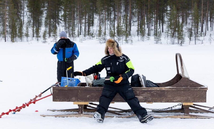 Saariselkä: Ice Fishing Safari by Snowmobile - Reaching the frozen wilderness lake