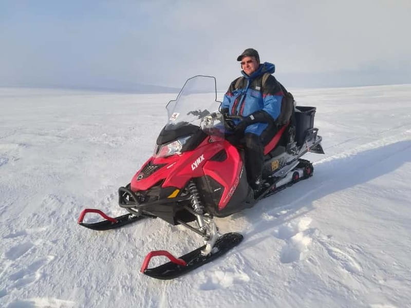 Saariselka: Snowmobile Safari on Tundra with BBQ - What the included clothing is worth