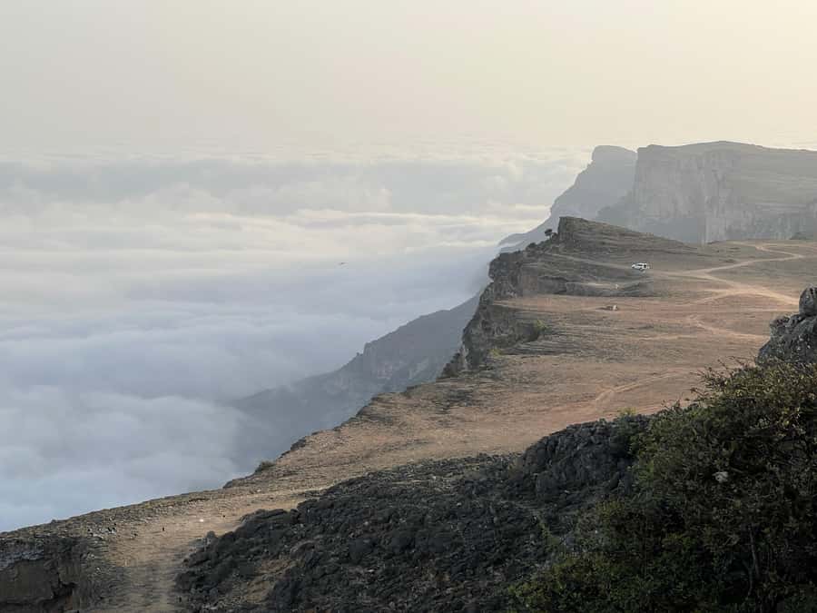 Salalah: Wadi Darbat, Jabal Samhan, Baobab, Mirbat Sand Dune - Mirbat’s dunes finish the route