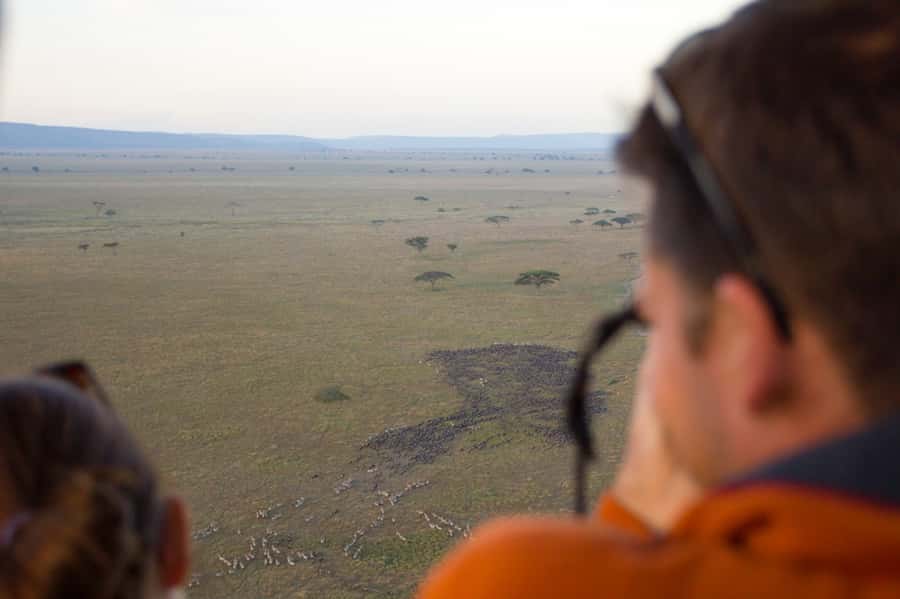 Serengeti National Park: Balloon Safari at Dawn - Watching the balloon come alive