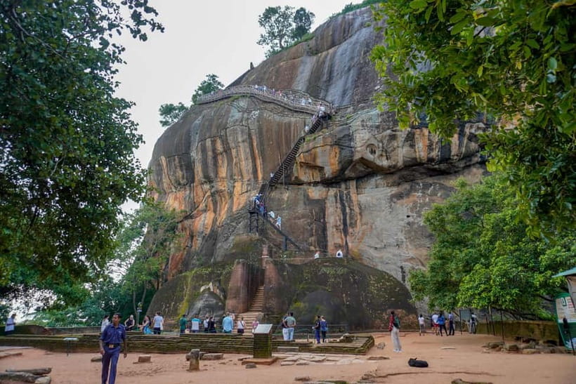 Sigiriya Lion Rock Hike & Minneriya National Park Safari - Choosing between Minneriya, Kaudulla, Gal Oya, and Hurulu