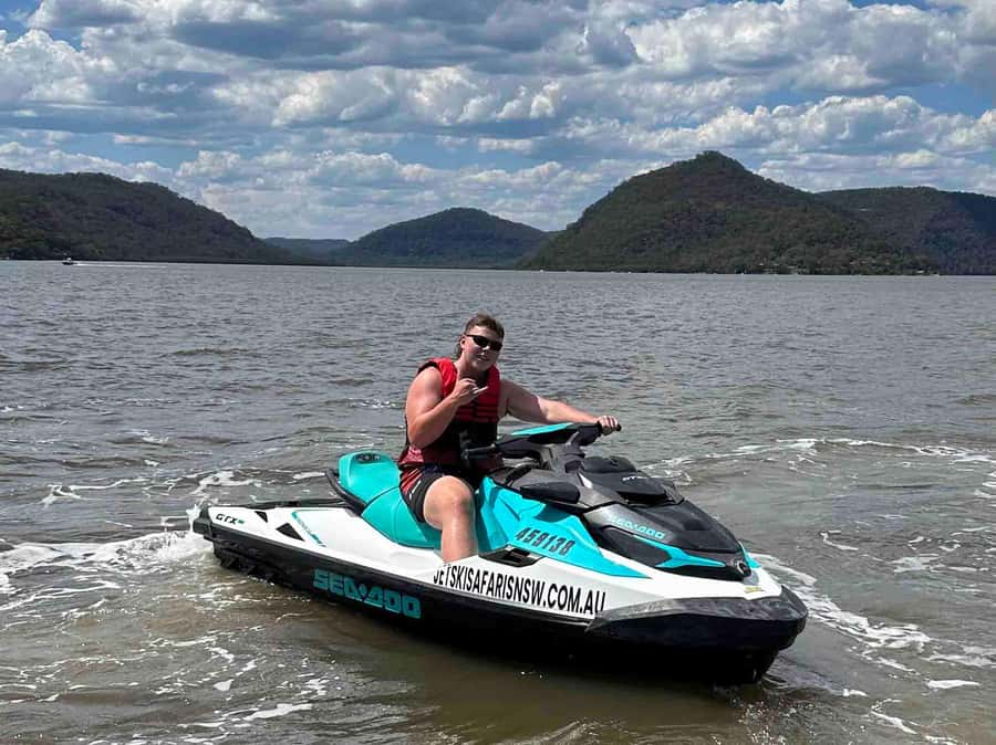 Sydney: 1 hour Jet Ski Safari - Bridges, islands, and historic river stops