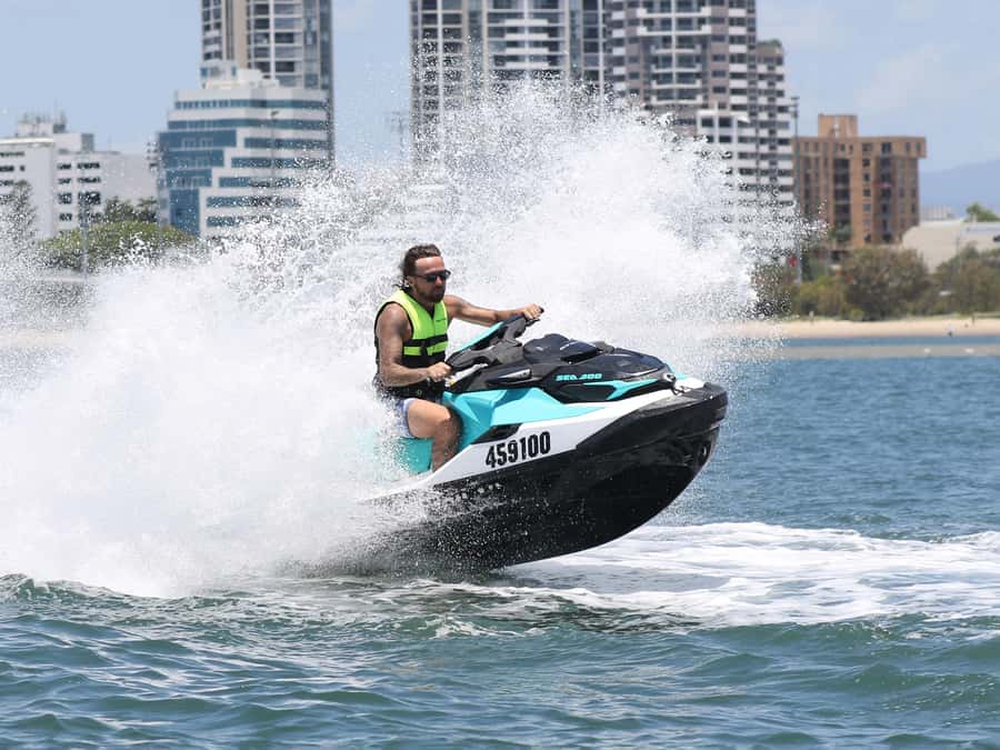 Sydney: 1 hour Jet Ski Safari - Riding northwest for 15 kilometres