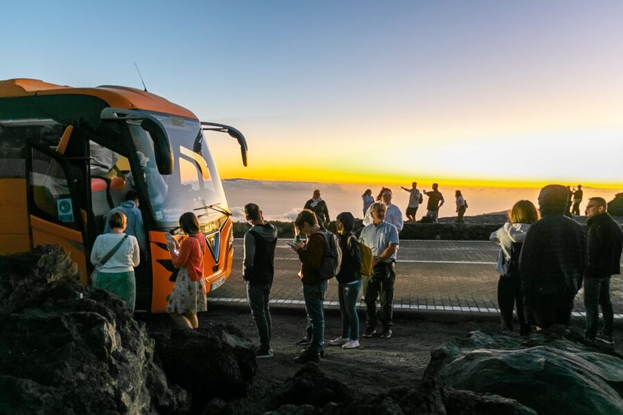 Teide National Park: Sunset & Stargazing Safari with Dinner - Cold weather, comfort, and practical limits