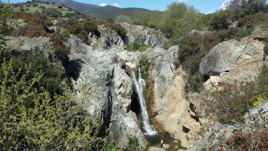 Thessaloniki: Private Mountain and Beaches SUV Safari - Coffee and village life in Peristera
