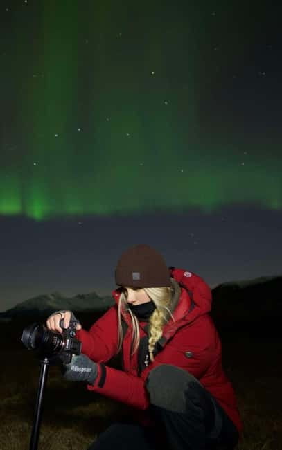 Tromsø: Northern Lights Safari with Expert Guides and Photos - What the guides add to the night